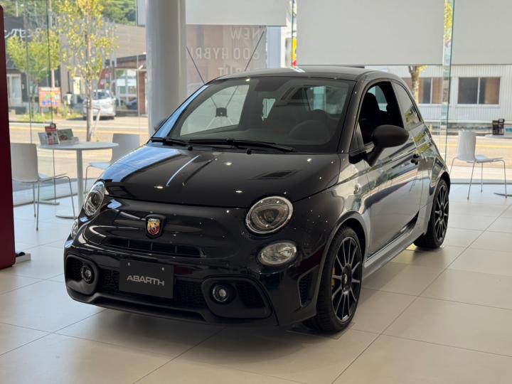 ABARTH 695 Competizione MT LHD