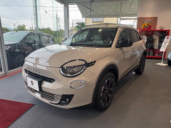 600 Hybrid La Prima（限定車）