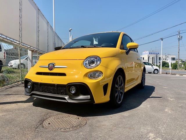 595 黄色の左ハンドルmt フィアット アバルト鈴鹿南スタッフブログ Fiat Abarth Official Dealer Site