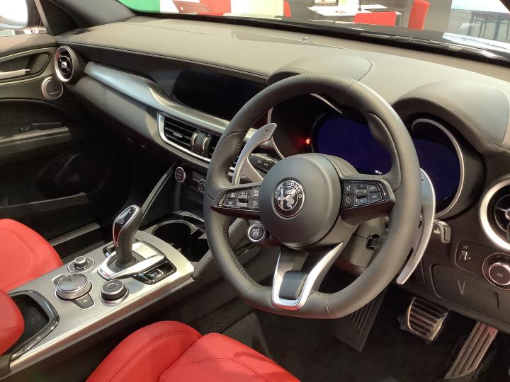 STELVIO 2.0 TURBO Q4 VELOCE