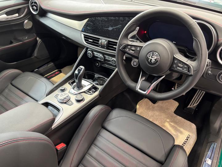 GIULIA TRIBUTO ITALIANO