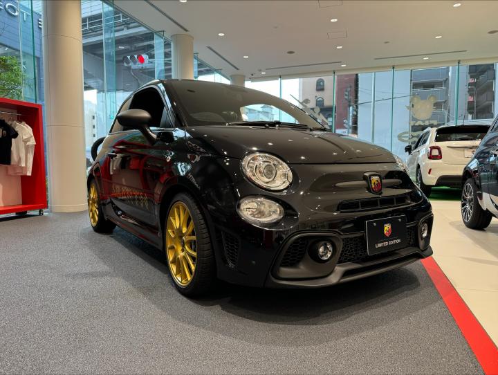 ABARTH 695 75° ANNIVERSARIO