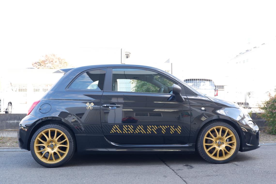 AIE国際 なんと再入荷！ABARTH 695 75° Anniversario!!｜フィアット／アバルト