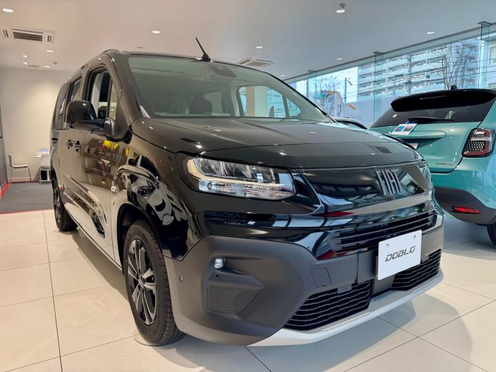 FIAT　DOBLO　MAXI　ブラックが完売しました！