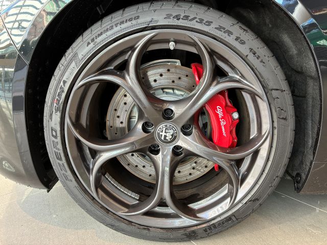 GIULIA 2.9 V6 BI-TURBO QUADRIFOGLIO