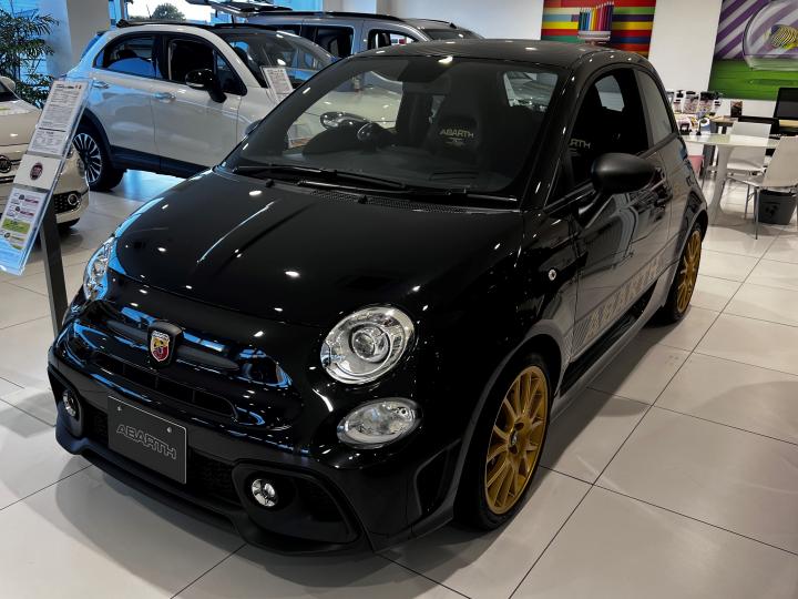 ABARTH 695 75° ANNIVERSARIO