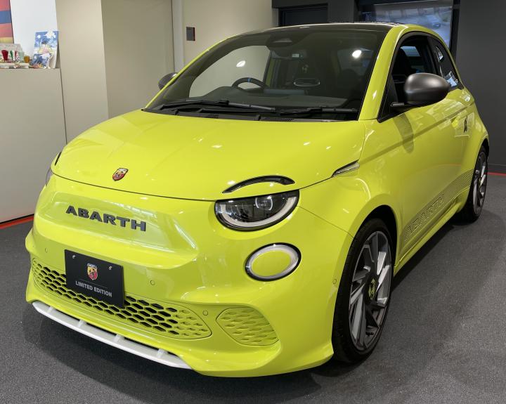 ABARTH 500e Scorpionissima Hatchback