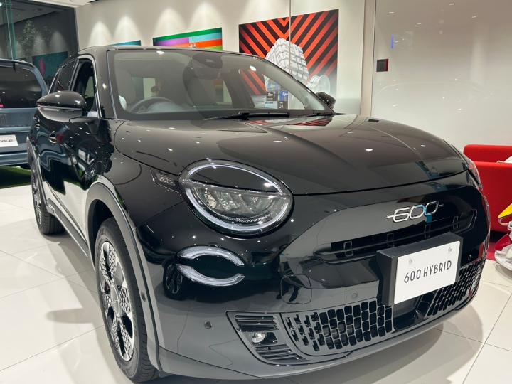 600 Hybrid NERO CINEMA