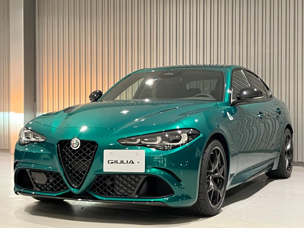 アルファロメオ　オブジェ　車 norev 1/18 Alfa Romeo 2000 Spider 1978 レッド アルファロメオ