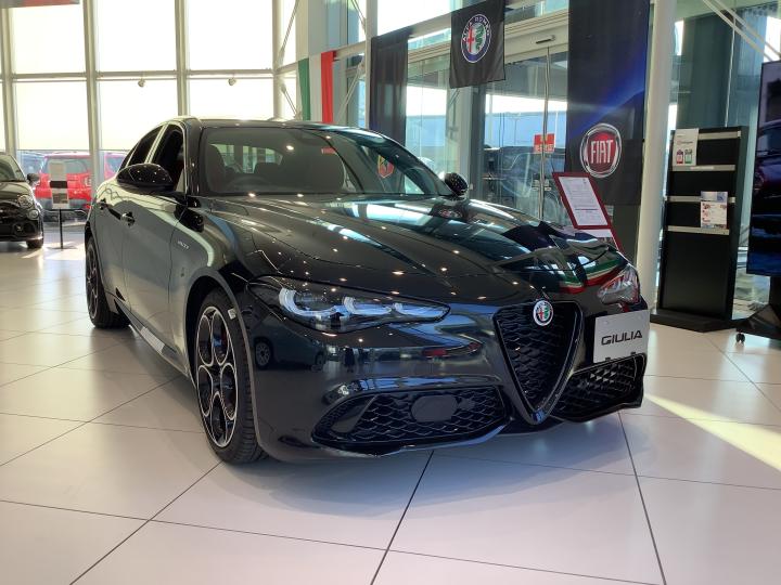 GIULIA 2.0 TURBO VELOCE MONOCHROME EDITION