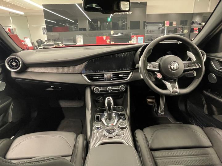 GIULIA QUADRIFOGLIO ESTREMA