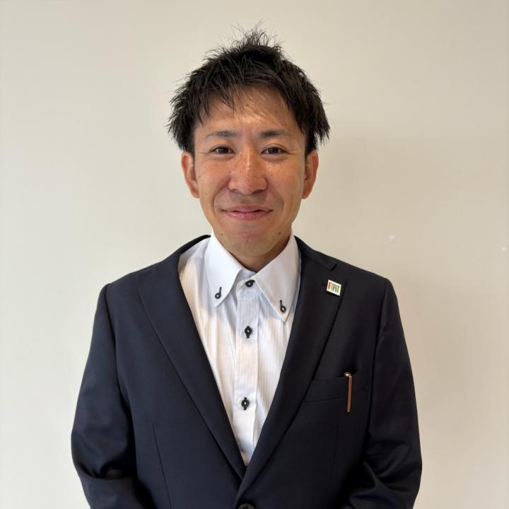 セールススタッフ 雨宮　悠也
