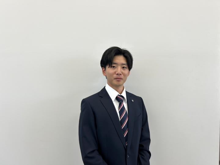 セールススタッフ 山田　怜大