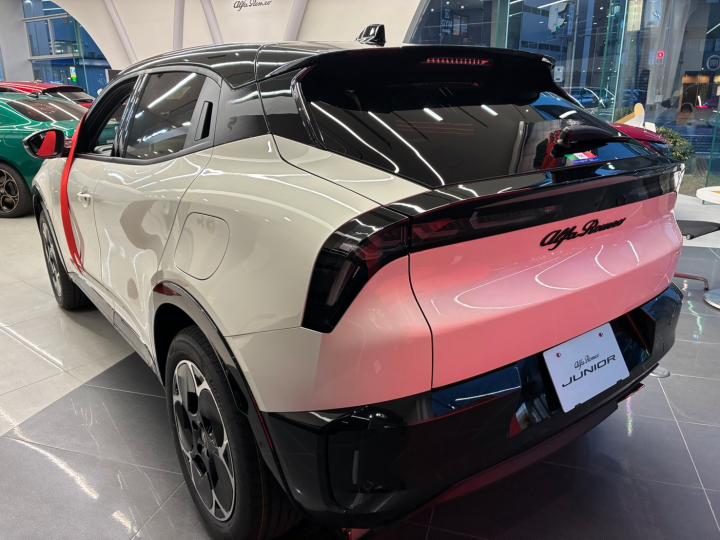 JUNIOR Ibrida Edizione Bianco