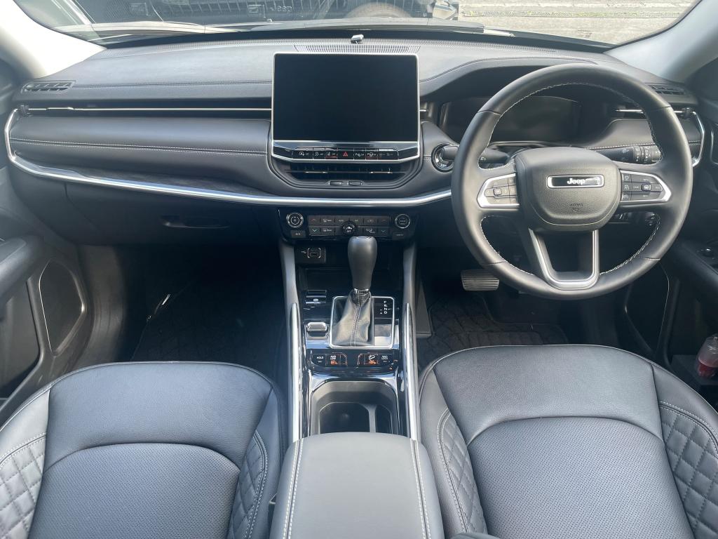 ゴーストコマンダー　INTERNAL コマンダーをご紹介！その②インテリア編｜ジープ札幌琴似スタッフ