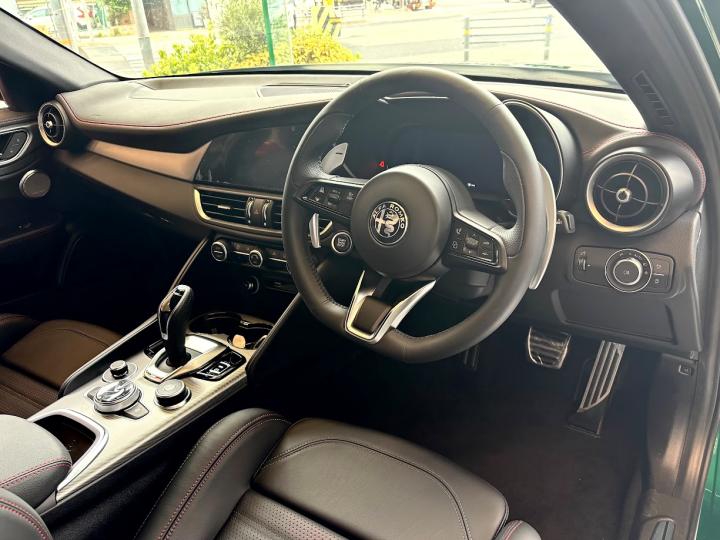 GIULIA TRIBUTO ITALIANO