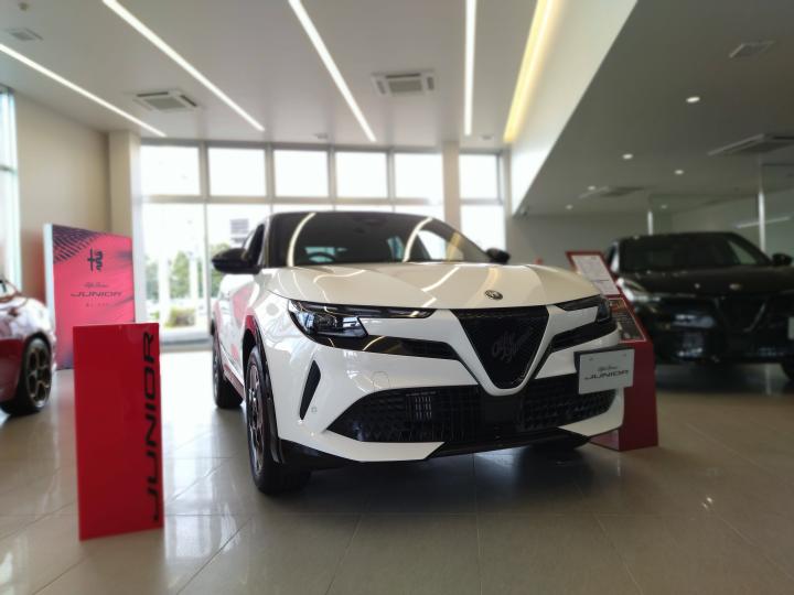 JUNIOR Ibrida Edizione Bianco