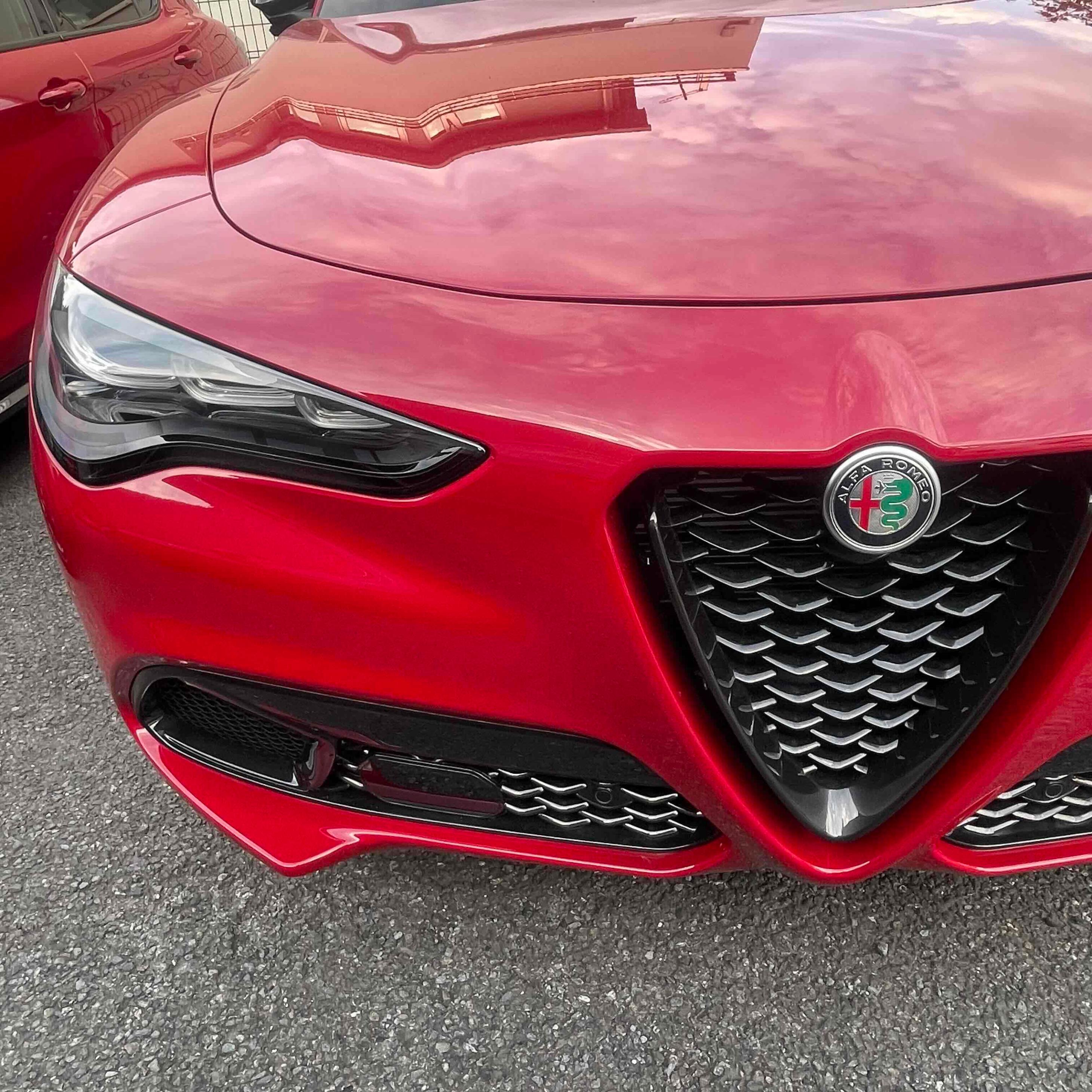 【近日削除】Alfa Romeo（アルファロメオ）ダウンベスト　カシミア Alfa Romeo純正ダウンベスト(レッド) : イタリア自動車雑貨店
