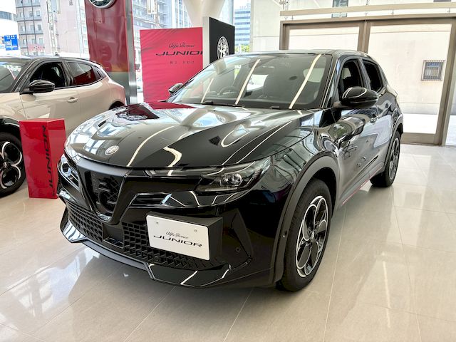 アルファ ロメオ心斎橋｜展示車・試乗車｜Alfa Romeo Official Dealer Site