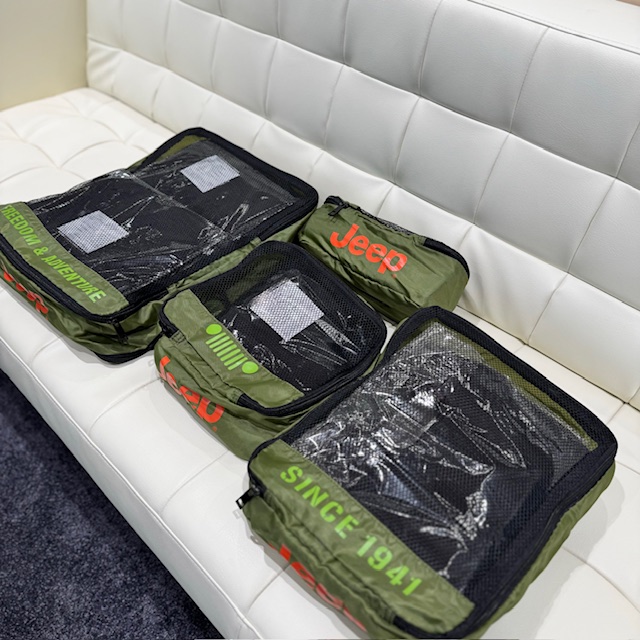 SET　OF　4PACKING　CUBES