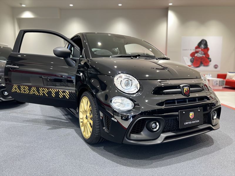 ABARTH 695 75° Anniversario ファイナルエディションのご案内