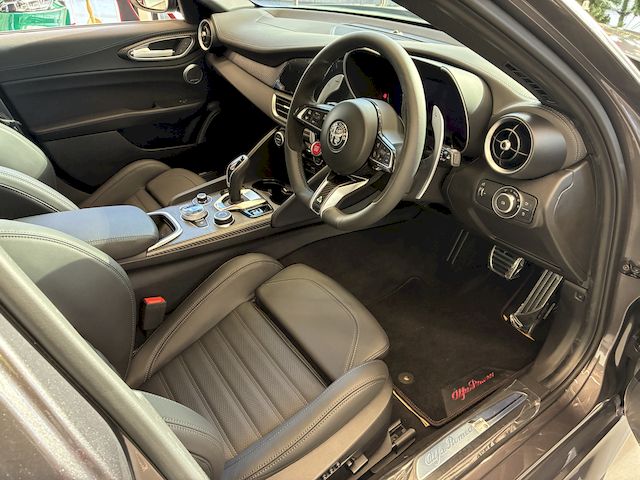 GIULIA QUADRIFOGLIO ESTREMA