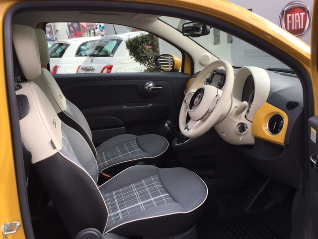 NEW FIAT500 LOUNGE 早くもご納車！！ 【ﾌｨｱｯﾄ 東京 ２３区 