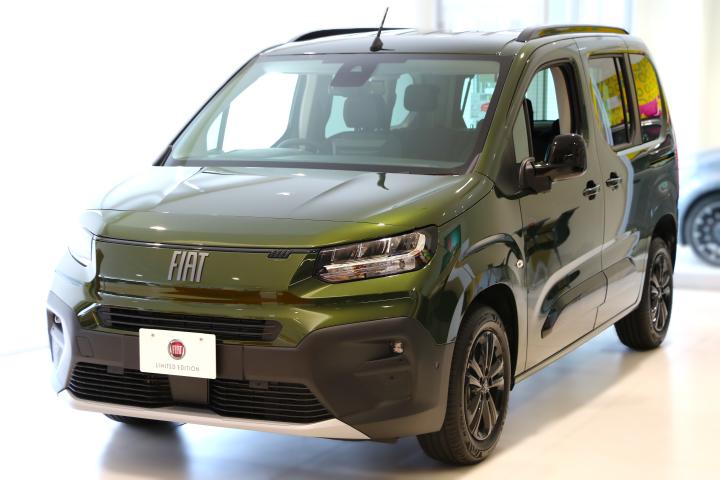 NEW DOBLÒ Green Color Edition