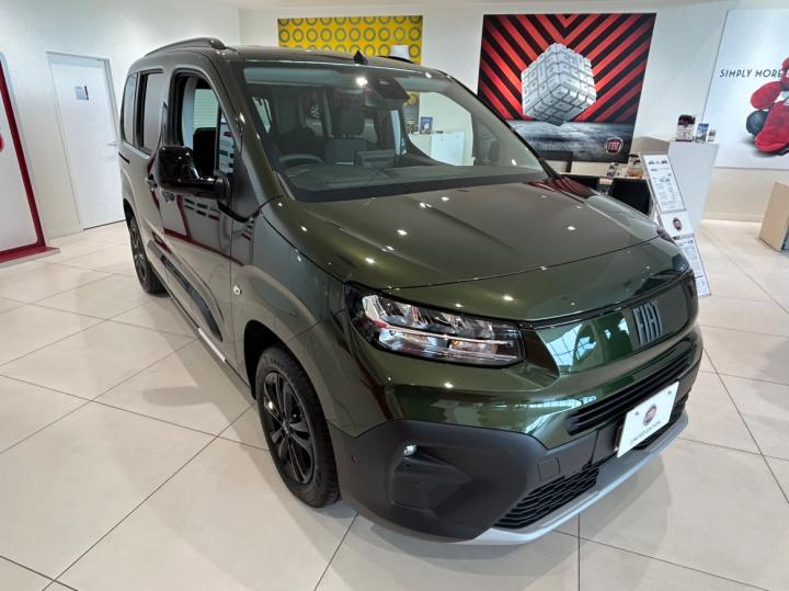 NEW DOBLÒ Green Color Edition