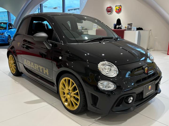 ABARTH 695 75° ANNIVERSARIO