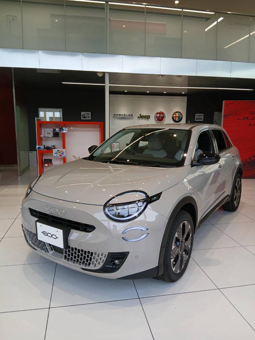 600 Hybrid La Prima（限定車）