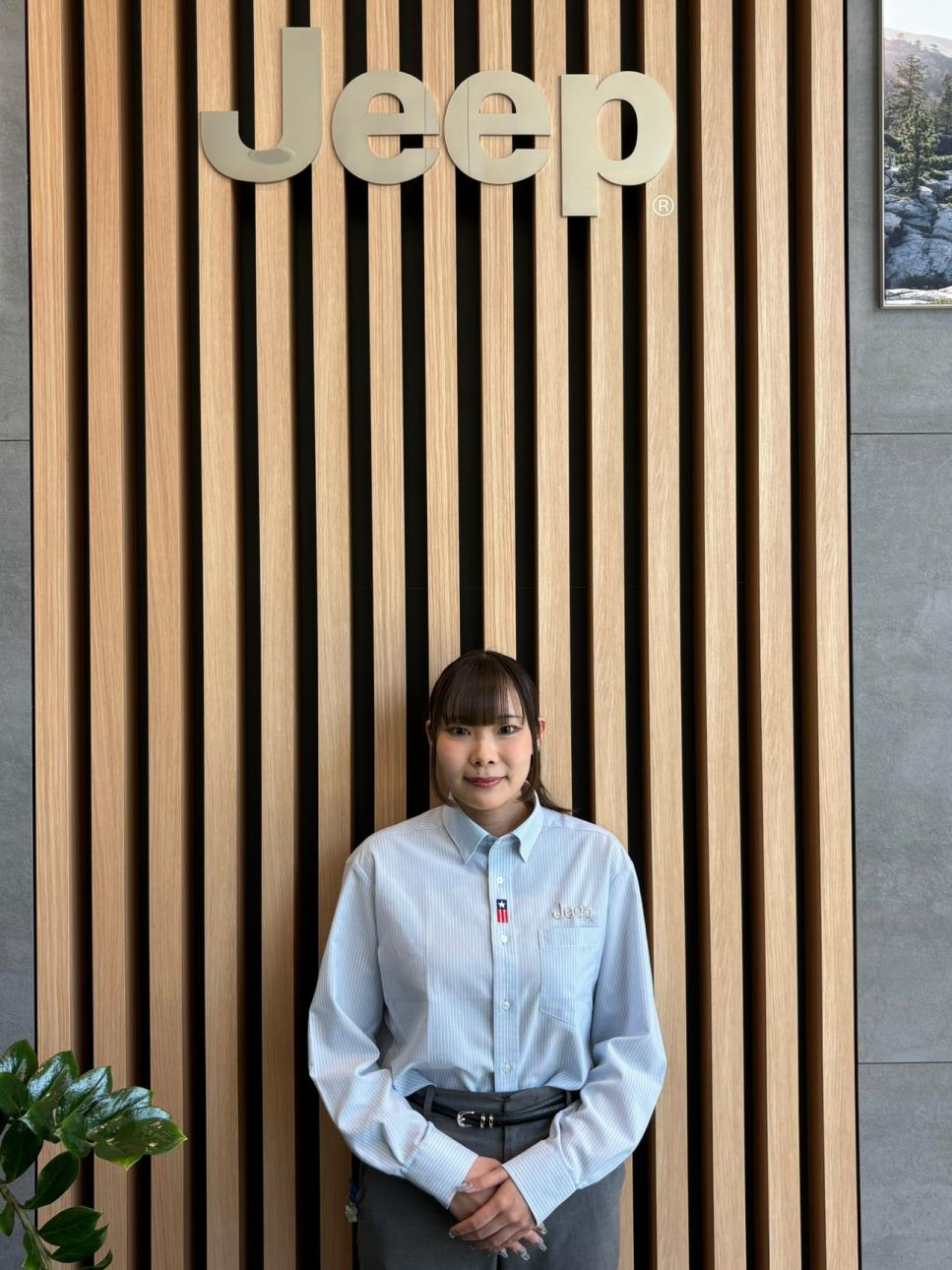 サービススタッフ 長根　光那