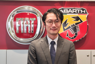 セールススタッフ 岡本　大輔