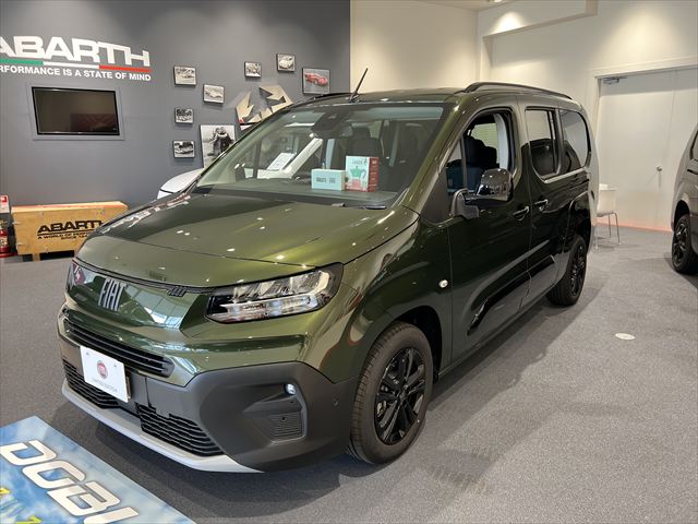 NEW DOBLÒ Maxi Green Color Edition