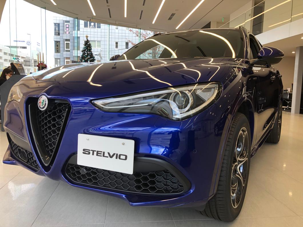 アルファ ロメオ青の魅惑｜アルファ ロメオ西宮スタッフブログ｜Alfa