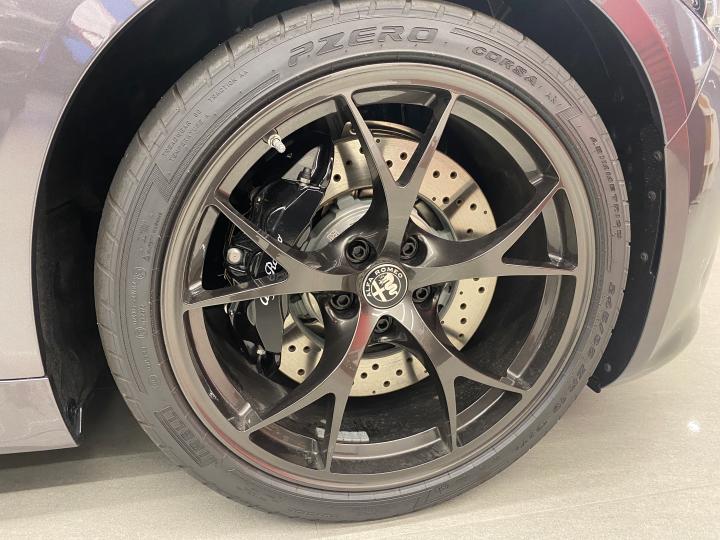 GIULIA QUADRIFOGLIO ESTREMA