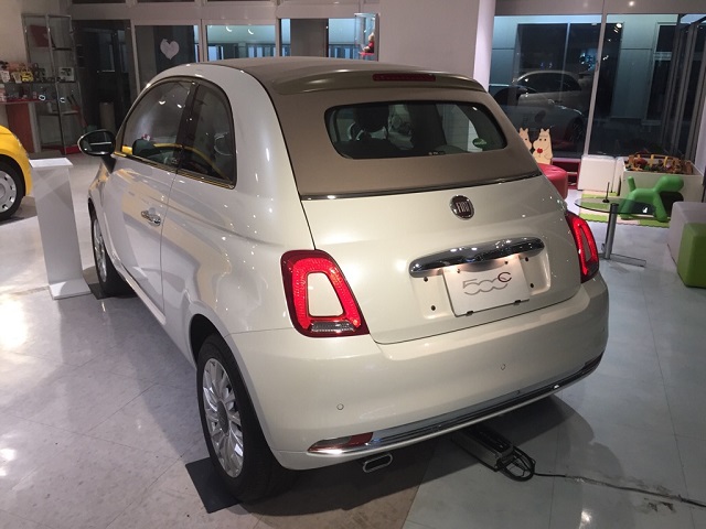 アイスホワイトの500C｜フィアット／アバルトつくばスタッフブログ