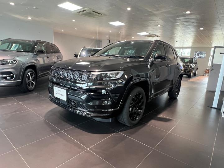 Compass Black Shark（限定車）
