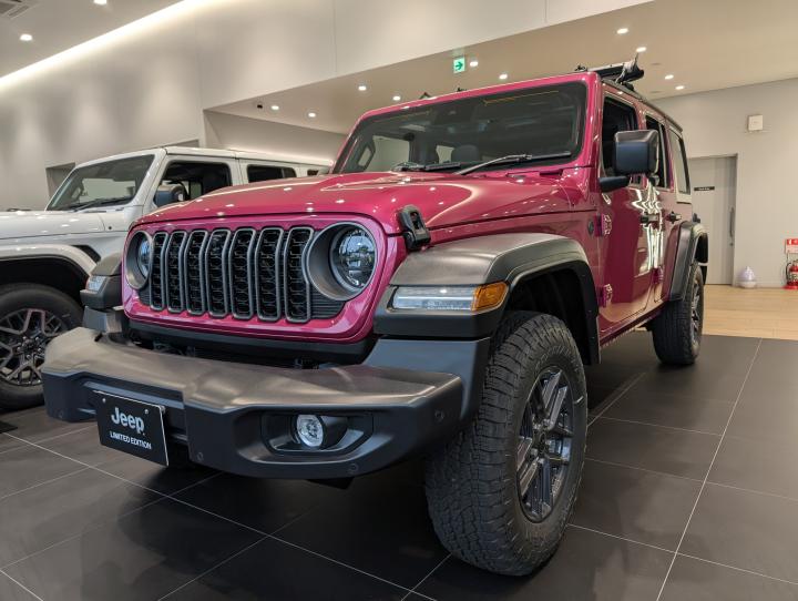 Wrangler（JL） Limited Edition with Sunrider Flip Top for Hardtop