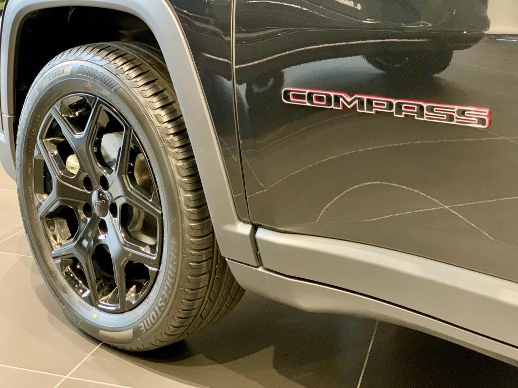 コンパス限定車入庫しました！｜ジープ西東京スタッフブログ｜Jeep
