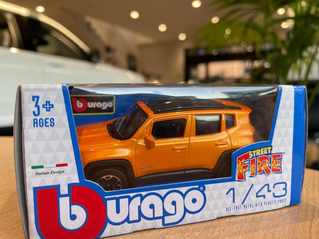 ミニカー入荷🚗💕｜ジープ杉並スタッフブログ｜Jeep Official Dealer Site