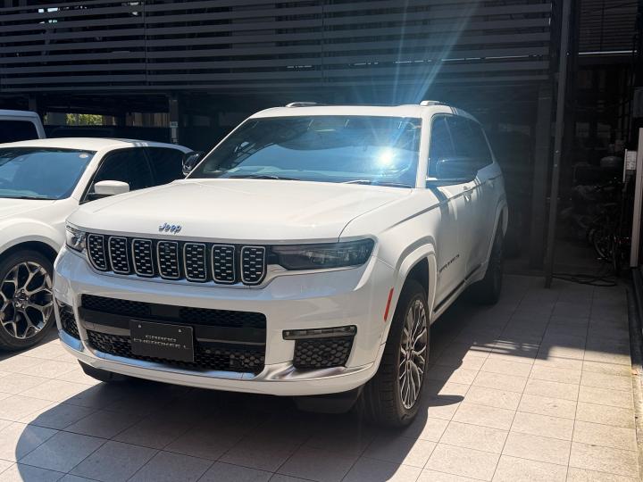 Grand Cherokee L Summit Reserve