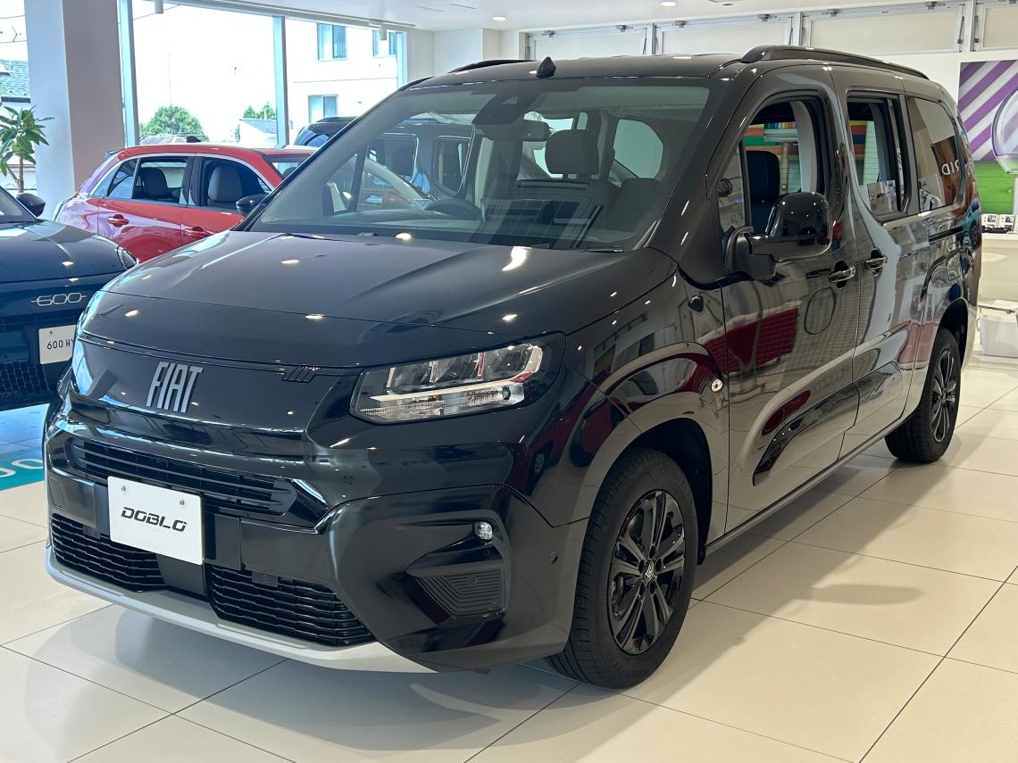 NEW DOBLO MAXI5 BLACK EDITION デビューフェア！ 限定80台で登場