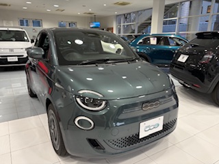 500e Giorgio Armani Collector's Edition