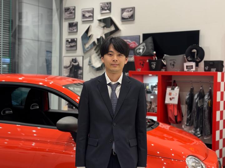 セールススタッフ 内藤　世那