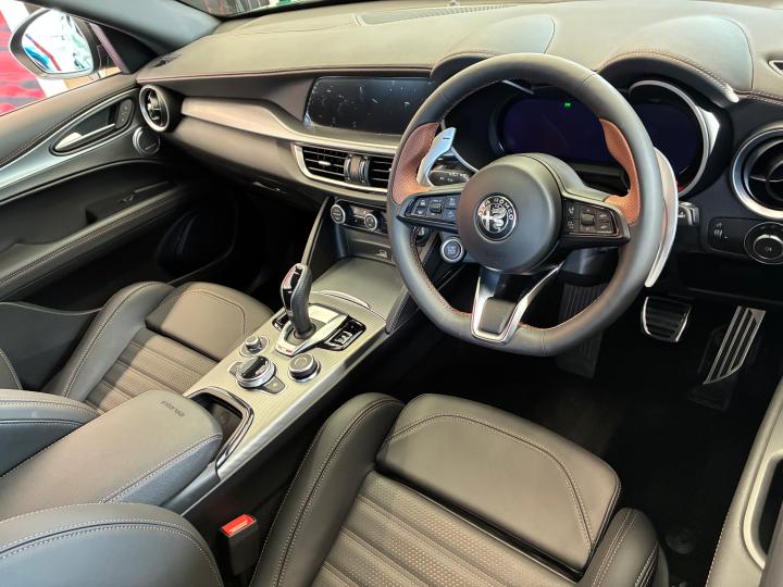 STELVIO 2.0 TURBO Q4 INTENSA