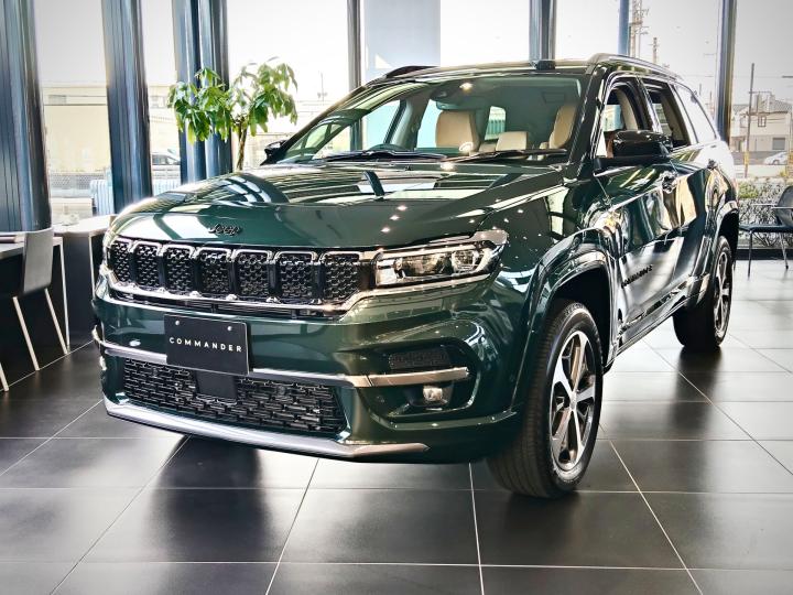 Commander Track Edition