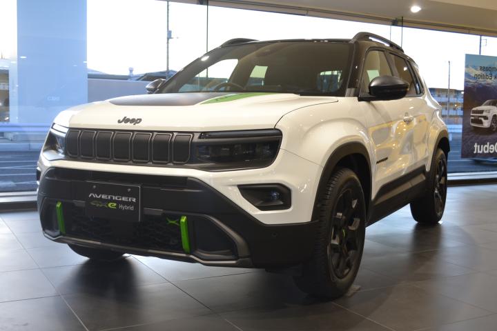 Avenger 4xe Hybrid