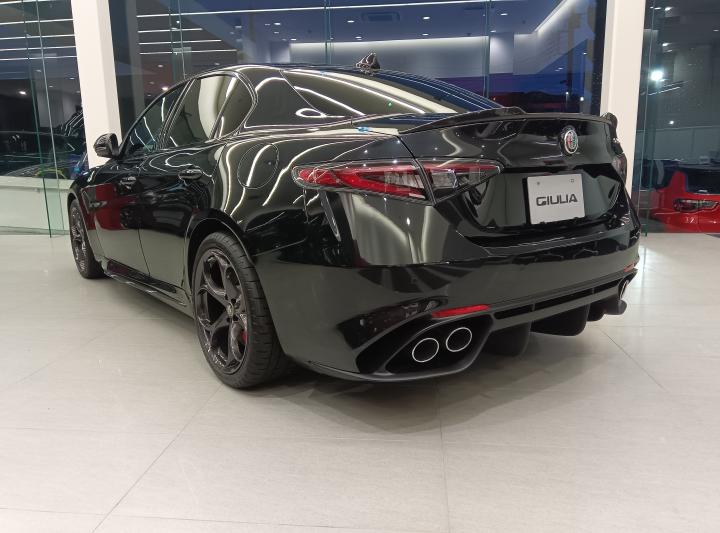 GIULIA 2.9 V6 BI-TURBO QUADRIFOGLIO
