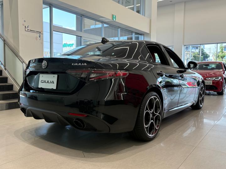 GIULIA 2.0 TURBO SUPER Monochrome Edition